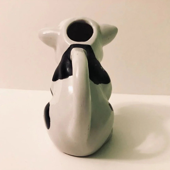 Vintage Ceramic Cow Creamer 4.5 Inch Tall Figurine - Picture 3 of 15